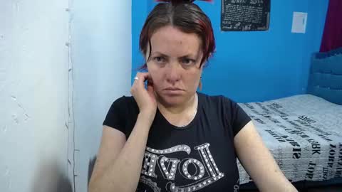 Carolinhe  online show from March 14, 4:44 pm