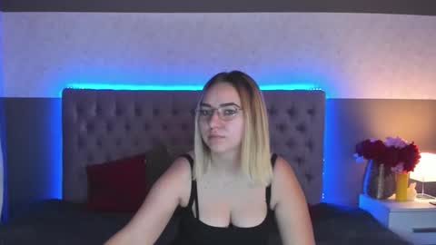 CarollFlexx online show from November 7, 9:34 am