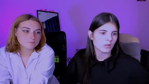 casey_meow_ online show from October 13, 5:31 am