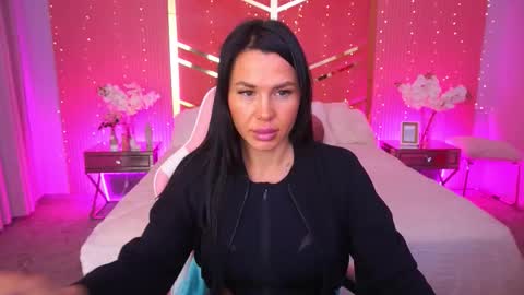 casey_min online show from March 30, 6:02 am