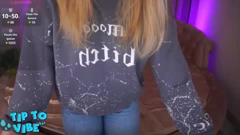 Lena online show from March 8, 9:08 pm