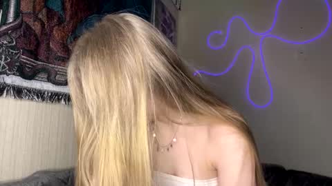 Cassandra online show from March 7, 7:47 pm