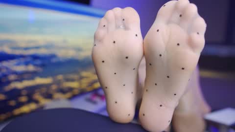 Seductress Cassia  FINDOM AND SADISM  NO NUDE online show from February 26, 5:49 pm