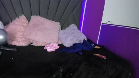 Cassie Jones online show from January 28, 7:00 am