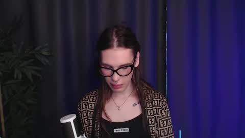 Cassie online show from March 13, 3:26 pm