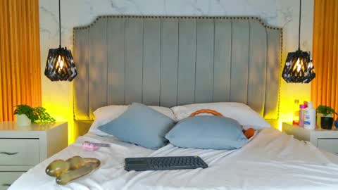 Dani   online show from May 21, 6:58 pm