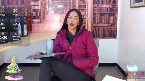 Queen Catalella online show from December 2, 5:04 am