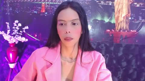 Queen Catalella online show from June 3, 4:04 am