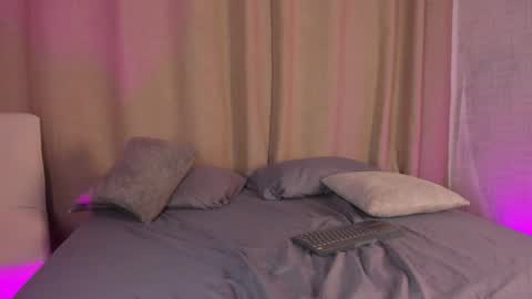 catalella_rouse online show from April 21, 1:42 am