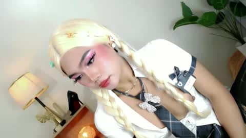 CatalenaX online show from November 16, 6:32 pm