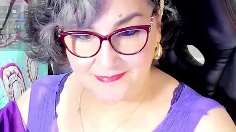 Snapshot of cataleya_mom_ chatting on September 13, 7:55 am cataleya online show from September 13, 7:55 am