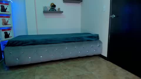 Catalina online show from February 14, 9:10 pm