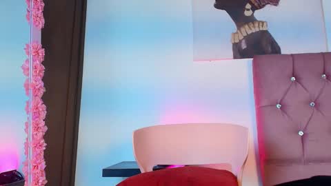 Catalina online show from February 4, 10:13 pm