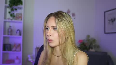 catecrago  online show from February 26, 6:37 pm