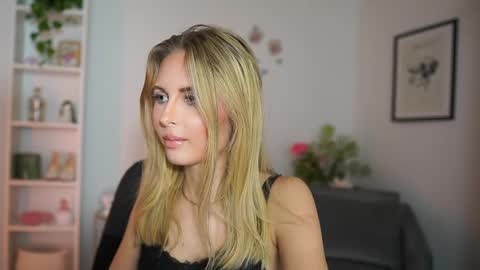 catecrago  online show from February 27, 5:37 pm