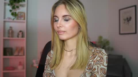 catecrago  online show from February 21, 1:33 pm