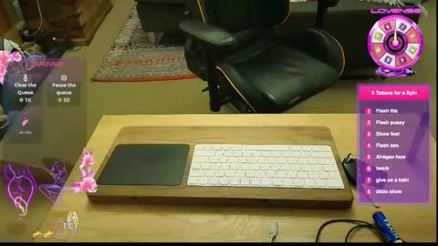 Catherinecuddles online show from January 18, 6:17 pm