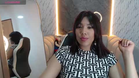 catherine_b_ online show from October 17, 9:52 pm