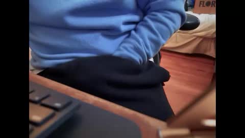 catmandoo21001 online show from February 3, 6:28 pm