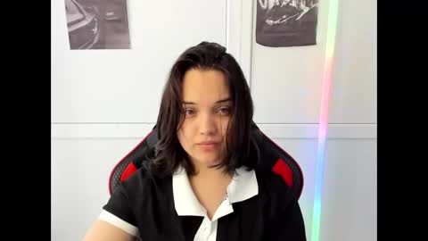 Catrine online show from May 24, 7:04 am