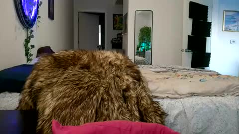 Cayla online show from March 29, 2:13 am