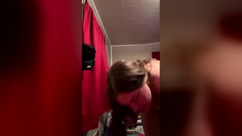 cecerose813 online show from April 14, 3:21 am