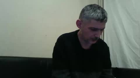 cedricodereims51 online show from December 16, 1:57 am