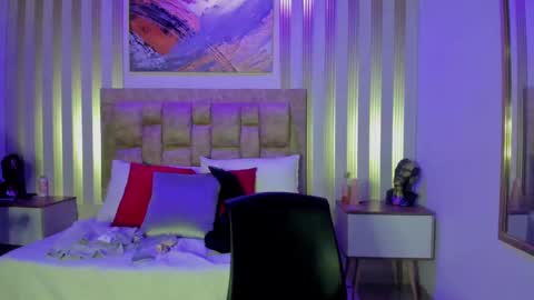 celeste_collinss_ online show from November 2, 11:43 am