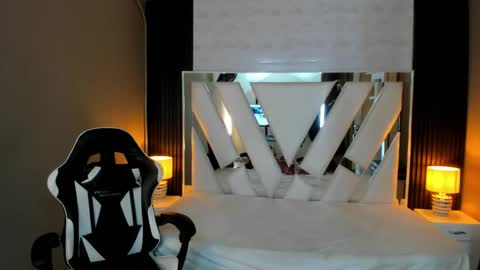 SARA  online show from February 21, 11:24 am