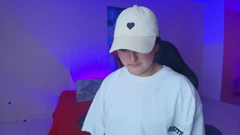 celesteeeuph online show from September 14, 7:37 pm