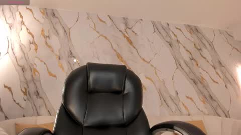 Celeste Moon online show from November 17, 6:54 pm