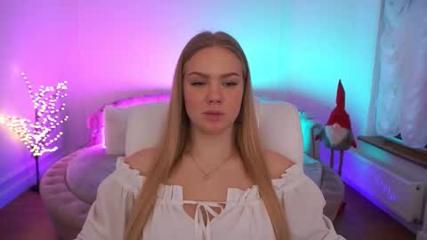 celestenoirr online show from January 8, 9:04 am