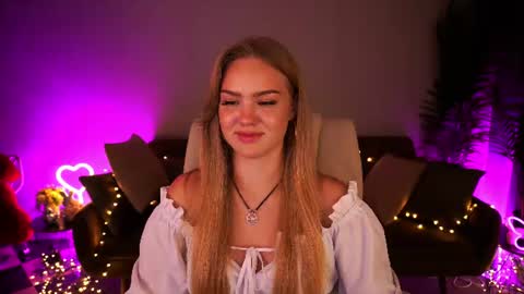 celestenoirr online show from June 23, 1:50 pm