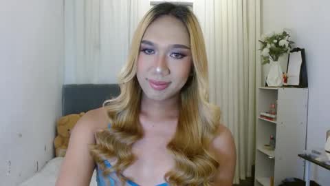 Celeste online show from December 7, 2:14 am