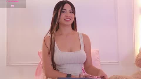 celestte_vanegas online show from July 6, 4:53 pm
