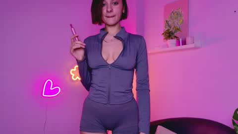  Celine  online show from March 5, 3:37 am