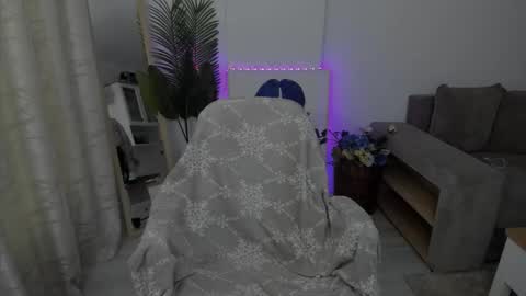 Celine Roxelle online show from September 27, 3:21 pm