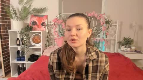 Nina online show from February 22, 8:22 pm