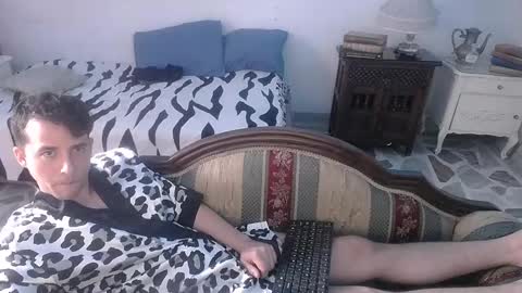 Snapshot of centurionjohnny chatting on December 2, 11:07 am centurionjohnny online show from December 2, 11:07 am