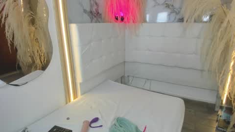 Cerecita  online show from September 11, 3:24 pm