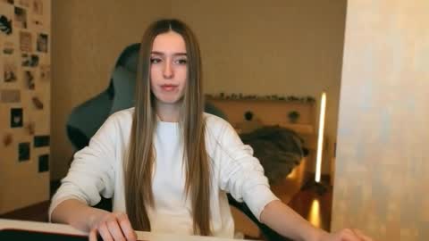 my name is Eva online show from February 21, 8:12 pm