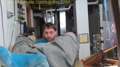 cguffey2284 online show from January 10, 12:43 pm