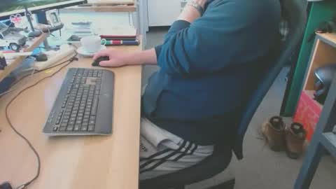 ch400 online show from April 21, 3:52 pm