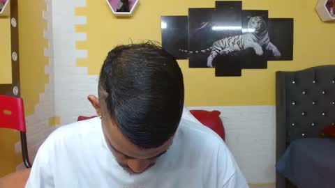 chacorta_ online show from April 13, 1:04 pm