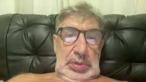 champsex305610 online show from February 18, 7:46 pm