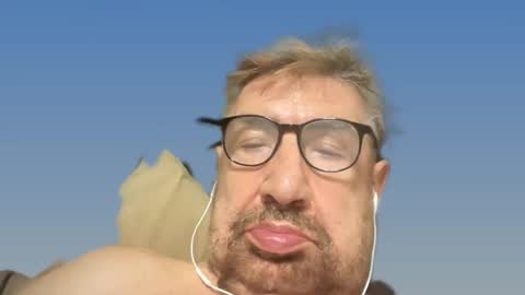 champsex305610 online show from March 5, 7:06 pm