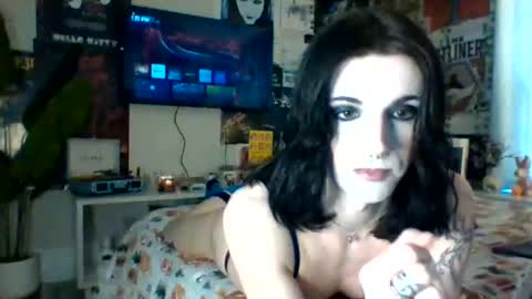 chanel2002 online show from November 9, 6:21 pm