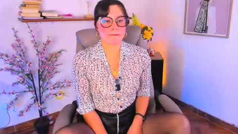 chanell online show from May 11, 4:04 pm