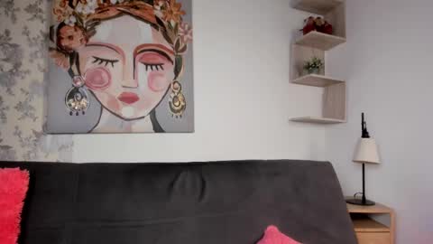   online show from March 11, 4:40 pm