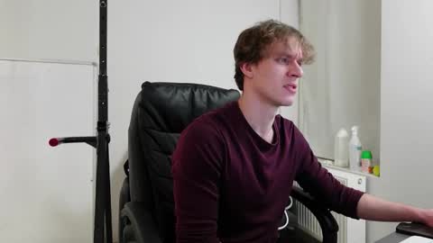 CHARLES DREAMS online show from November 23, 2:48 pm